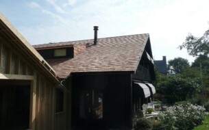 18’’ No1Blue label perfection shingles
Woning te Burg Haamstede waar we de 35 jaar oude shingles hebben verwijderd en een nieuw dak hebben aangebracht.